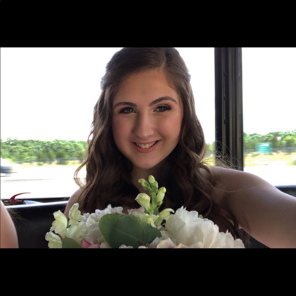 Meet your Posher, Rebecca